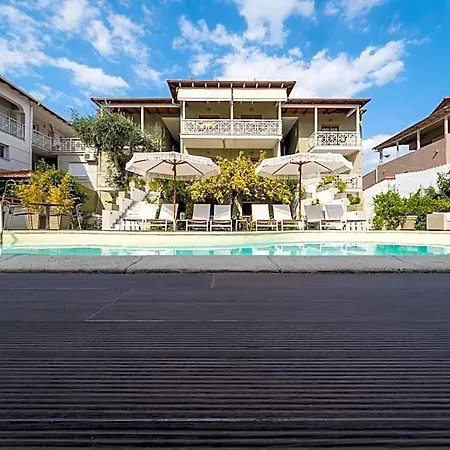 Vera Lilli Hotel